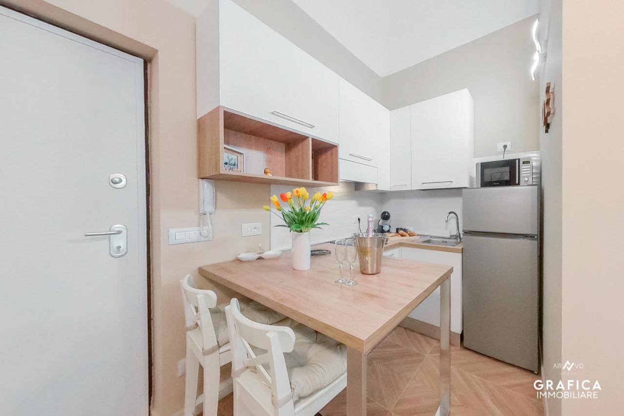טאראנטו Ameli Home Luxury Apartment מראה חיצוני תמונה